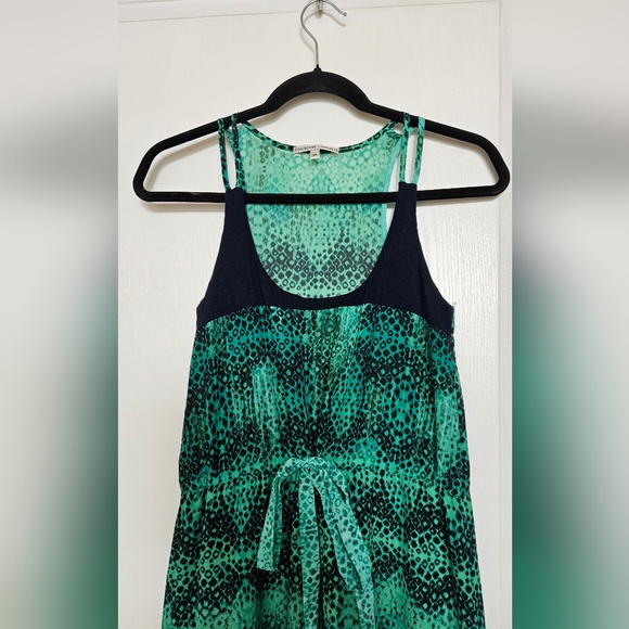 Patterned teal and navy maxi dress w tie waist detail - Picture 2 of 7